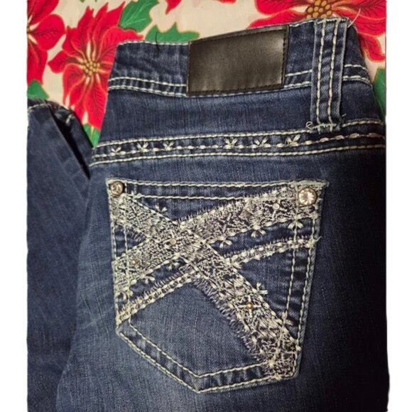 Shyanne Mid Rise Boot cut western jeans size 28 - Picture 3 of 5